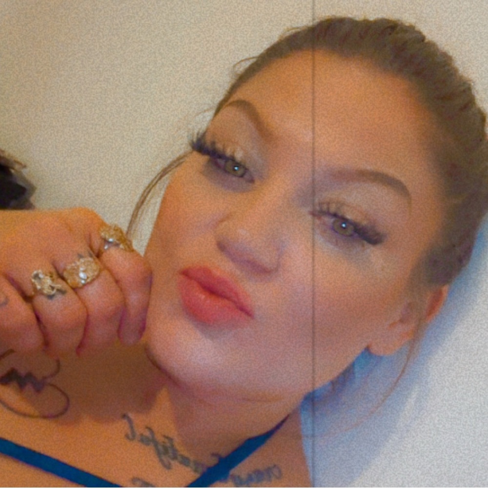 Meet your Posher, Christina